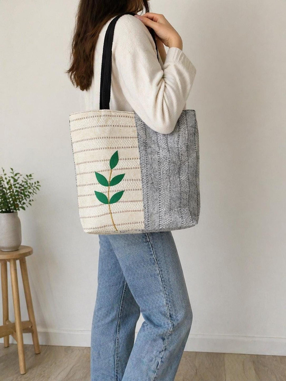 Handgemachte Tragetasche, Jute-Canvas-Shopper mit Blätterstickerei und wasserdichter Beschichtung