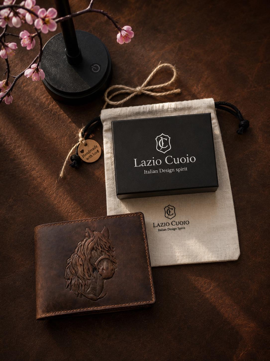 Portemonnaie aus geprägtem Hydraulikleder – Handgefertigt – Symbol für Stärke und Glück – Geschenk für Ihn